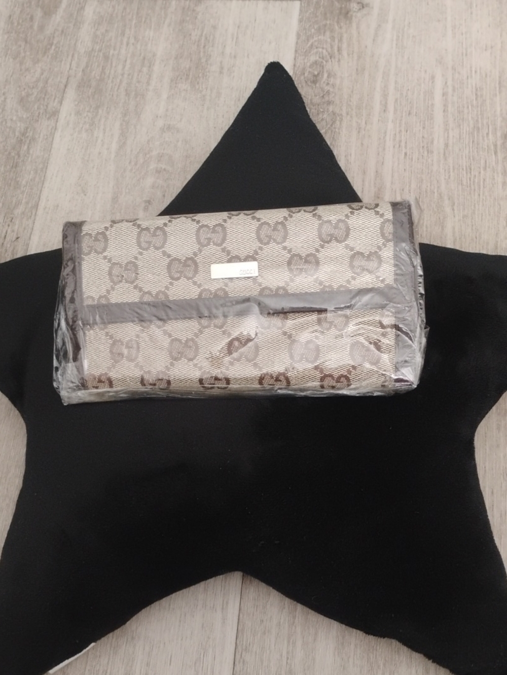 Source Unknown Beige Monogram Clutch Wallet🆕🤩❤️‍🔥